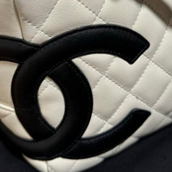 Authentic CHANEL Cambon Quilted Ligne Shoulder Bowling Bowler Bag Tote White - Picture 10 of 12